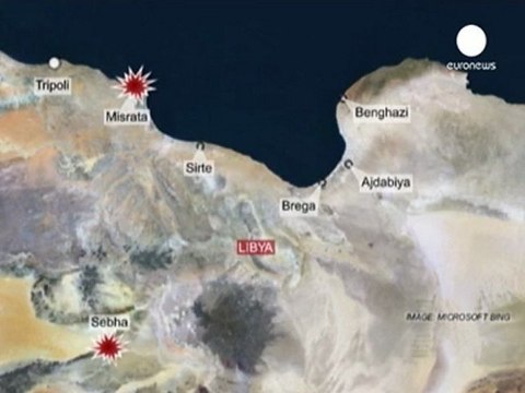 Las tropas de Gadafi se repliegan a las ciudades para...