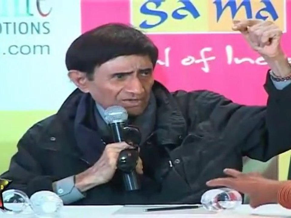 Devanand's "Hum Dono" Re-releases In Colorized Version
