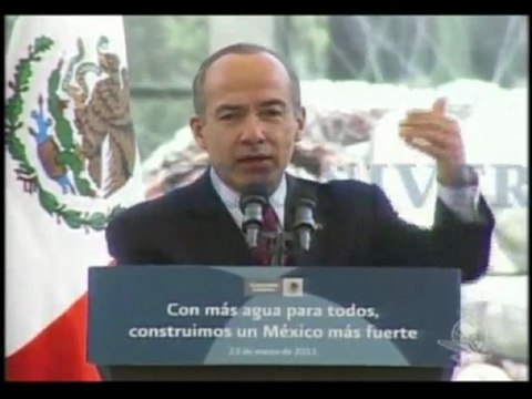En México algunos padecen de agua como en África: Felipe Calderón