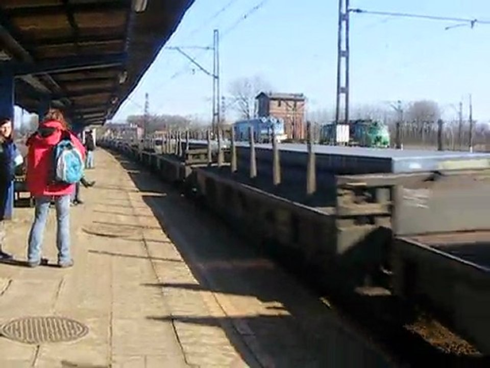 2011-03-25 ET41-041 z pięknym składem Cargo ;)