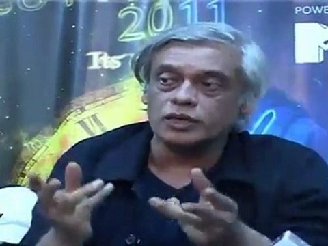 Very Hot Chitrangda & Sudhir Mishra Promotes Ye Saali Zindagi At College