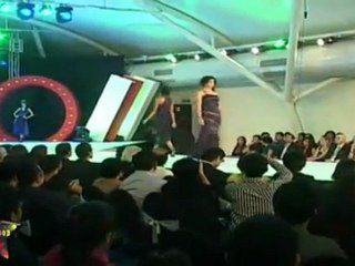 Very Hot Babes Shows Her Body At "Fashion show" Grand Finale