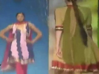 Very Hot Babes Flaunts Her Body