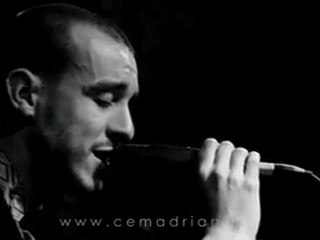 Cem Adrian_Ben Varım Canlı Performans