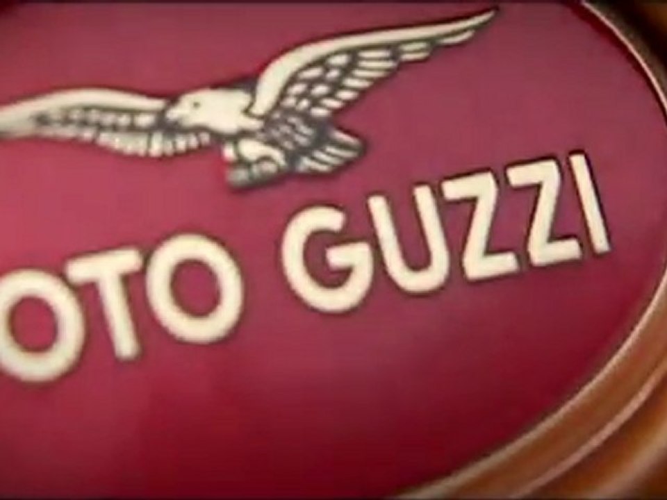 Moto-Guzzi Stelvio 1200 8V modèle 2011.