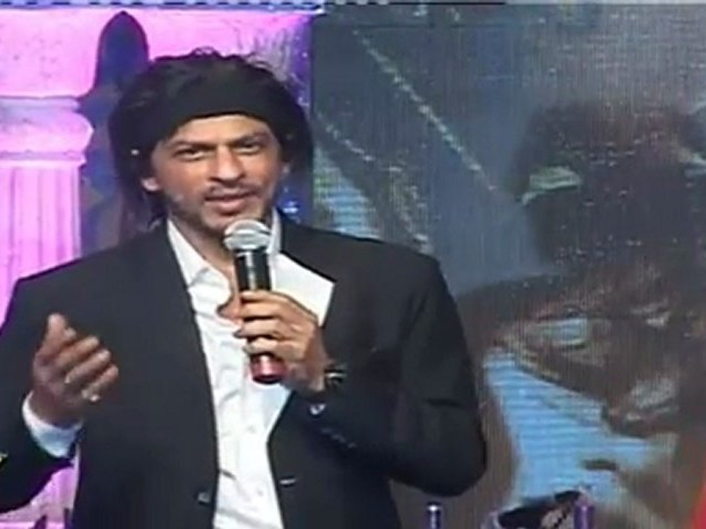 Sharuk Khan Speaks About Long Hair