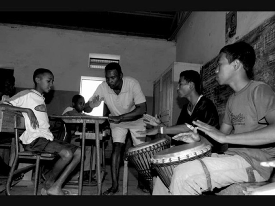 ZOMARE - École de Musique et de Danse de Diego Suarez à Madagascar