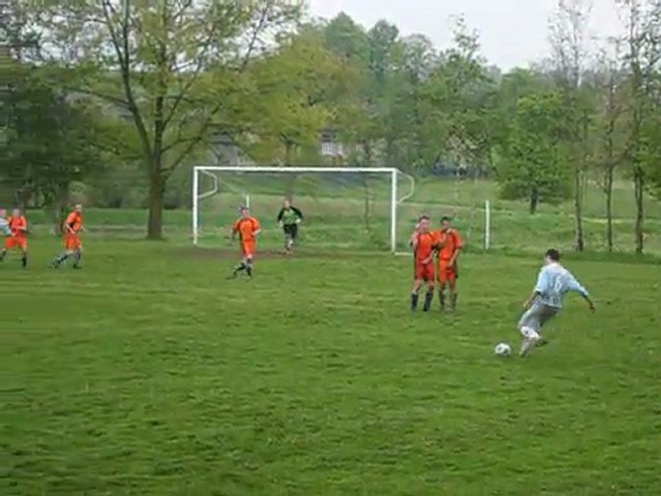 Dąb Paszkówka - Jałowiec Stryszawa 0:3 [ strzał P.Bachorczyk ]