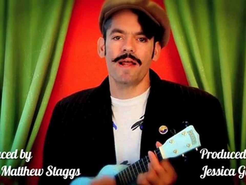 Daily Uke Episode 087/365 Everything Is Better (On The Bus)