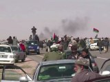 Los rebeldes libios reinician su lento avance hacia Sirte