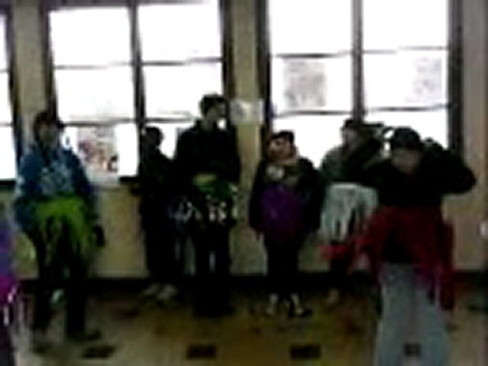 danse africaine avec 2 de mes pots