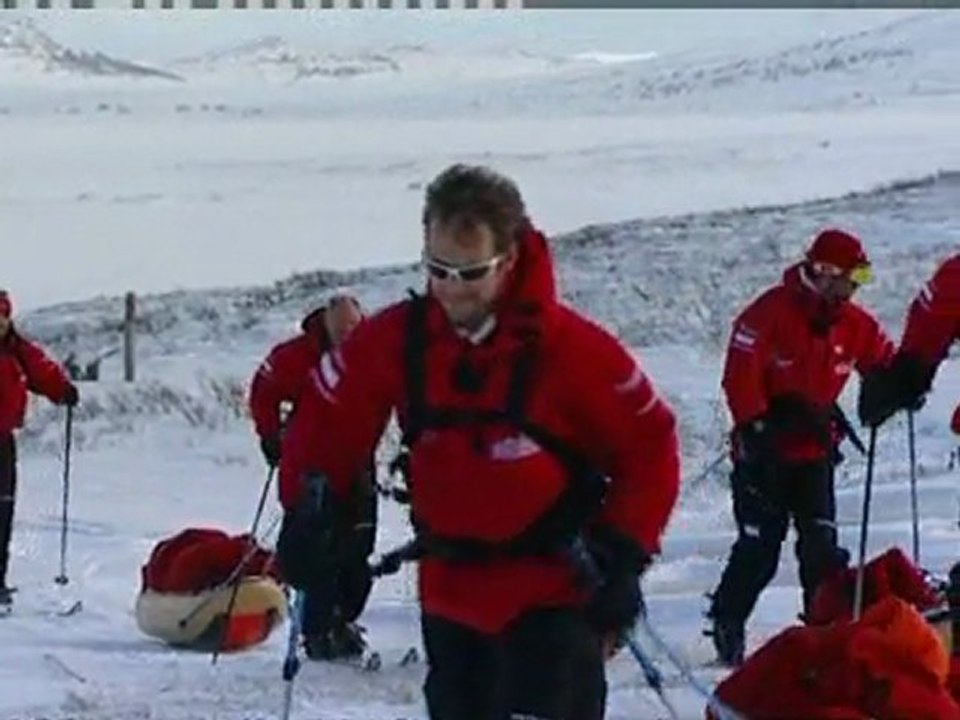 Prince Harry sets off for North Pole