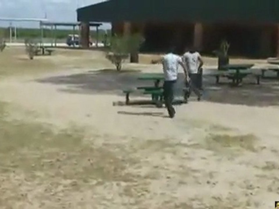 Mange ta table de camping