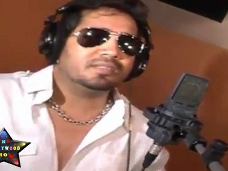 mika singh celebrates holi