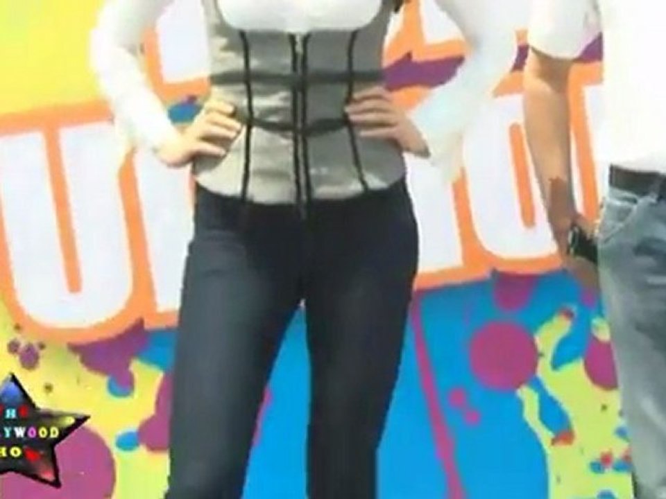 HOLI KE RANG YANA GUPTA KE SANG