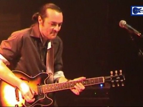 LITTLE DEVILS AND THE SHUFFLE BLUE FLAMES IN ATHENA