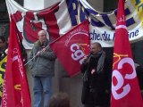 A Marseille, les postiers défilent contre le malaise social