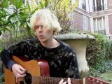 Connan Mockasin en session acoustique (1/2)