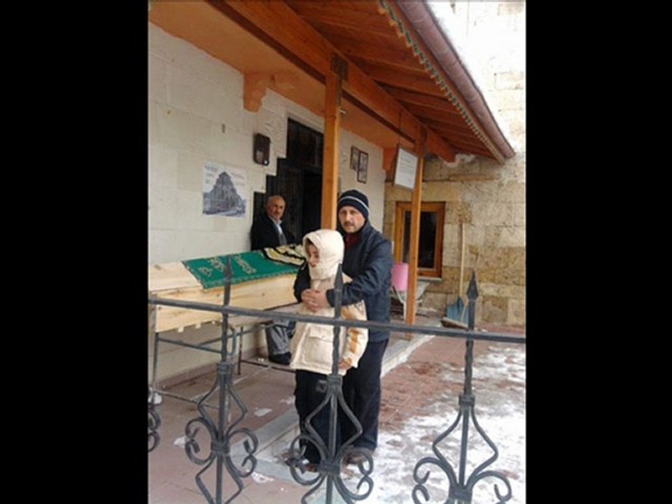 KADRİYE ABLAM - ALİ DUMLUPINAR ( ŞİİRİ )