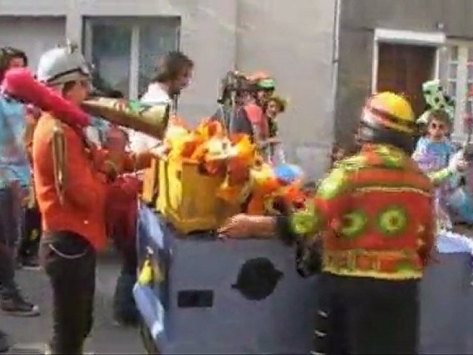 Carnaval Bourganeuf 2011 Batucada brésilienne Guéret Variètés