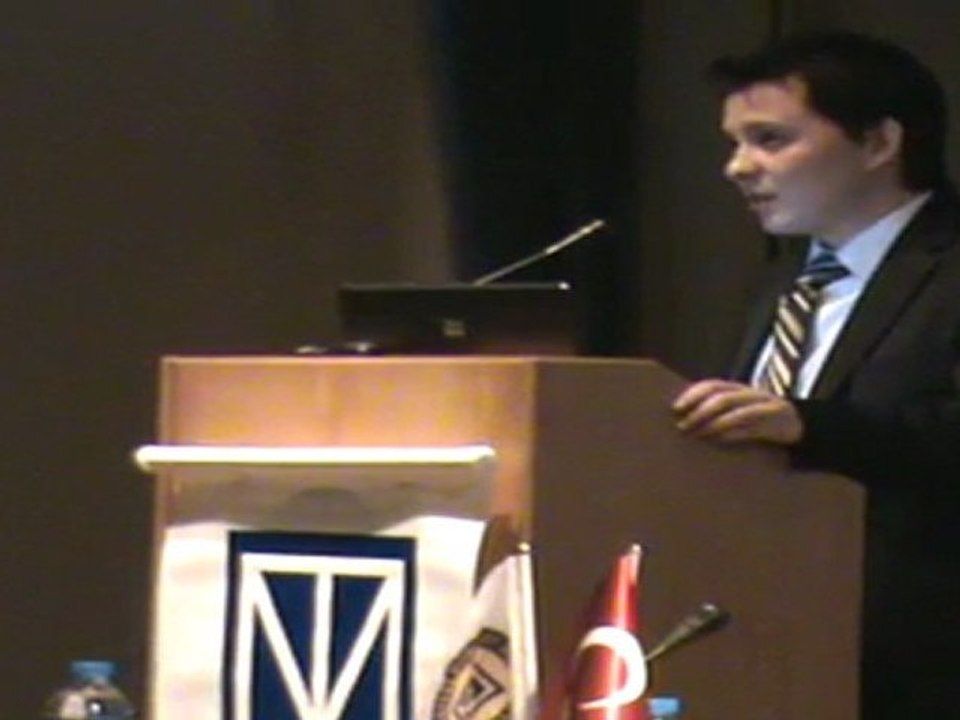 13- (III. Oturum Bşk Ülkü Sönmez)  (Türmob Genel Bşk.Yrd) - (II.Muhasebe Uzmanlığı Kongresi) - 1. Konuşmacı; Emre Tekman (TEB Ekonomisti) Konu: Yeni TTK' nun Halka Açılan Kobi' lere Getirdiği Yükümlülükler