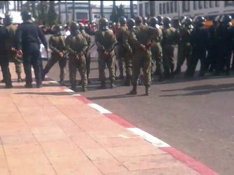 Répression féroce des cadres et diplômés Marocains Mars 2011