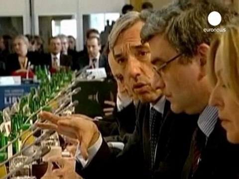 Libia: Obama non esclude la fornitura di armi ai ribelli