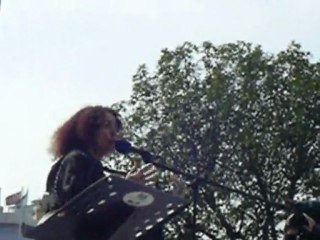 2011 03 27  Bilgesu Erenus Tekel ve AKM