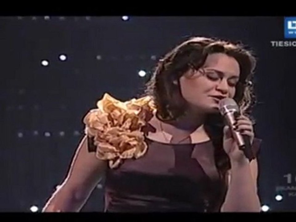 Eurovision 2011 Lithuania - Evelina - C'est Ma Vie