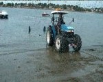 NAUTIPARK : Sortie d'eau et mise à l'eau d'un bateau à moteur avec une QUICKLEV