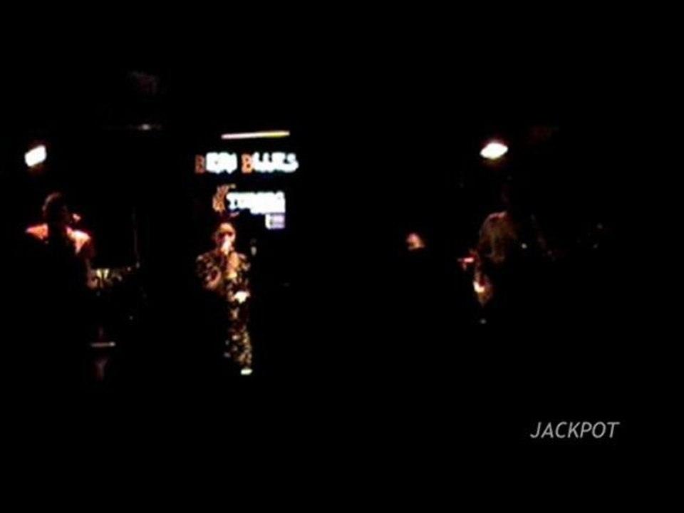 Jackpot - Seviyorum Sevmiyorum ( Nil Karaibrahimgil Cover )