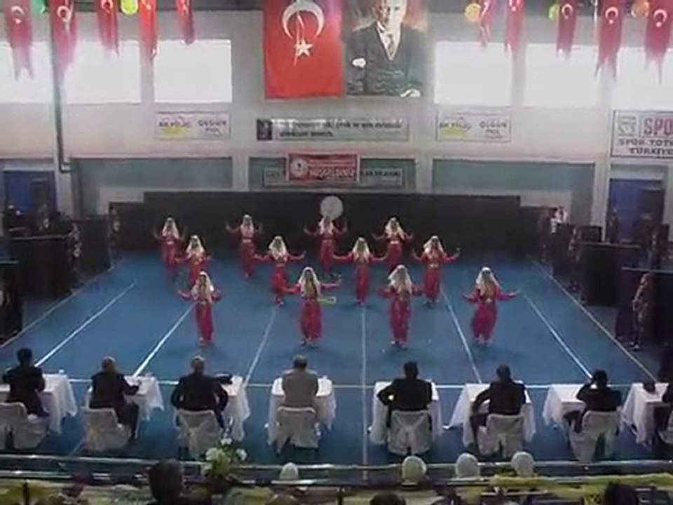 Eskişehir Barbaros I.O.O. Halk Oyunları Ekibi 2011 Düzce Grup Birincisi