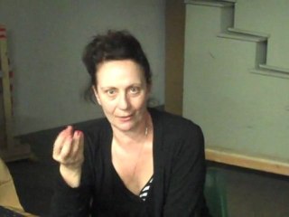 Η Θέμις Μπαζάκα στο cosmo.gr