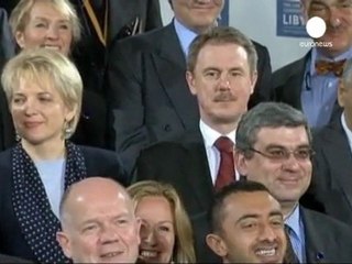 La coalition doit-elle armer les rebelles en Libye?