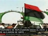Rebeldes pierden control de centros petroleros en Libia