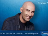 Belmondo au Festival de Cannes... et de béquilles