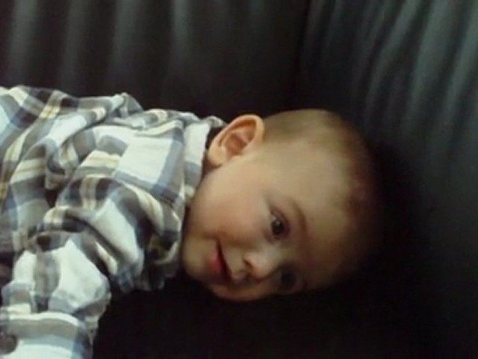 Thomas sur le ventre