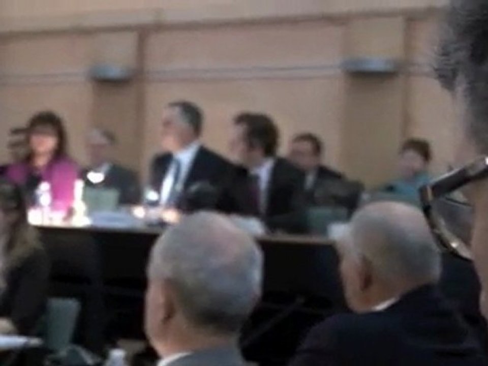 Le centriste André Villiers nouveau président du conseil général de l'Yonne