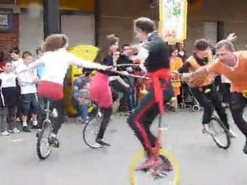 L'école de cirque au carnaval 2011
