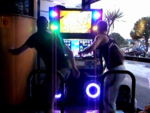 DDR Score PdC'2011 - Sakenomi Vs ATomik (Demi finale)