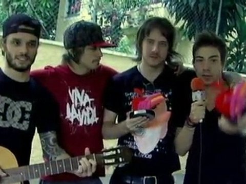 NX Zero é a banda do ano no CAPRICHO Awards 2009