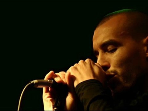 Cem Adrian - O Kirpik Hala Bende Sevgilim 2010 -