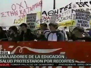 Manifestantes en Grecia exigen dimisión de Gorgeus Papandre