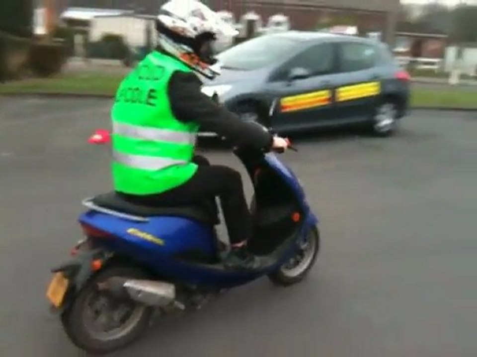 Permis scooter Douai - Auto / moto ecole je@n lubek - douai - courrieres - oignies