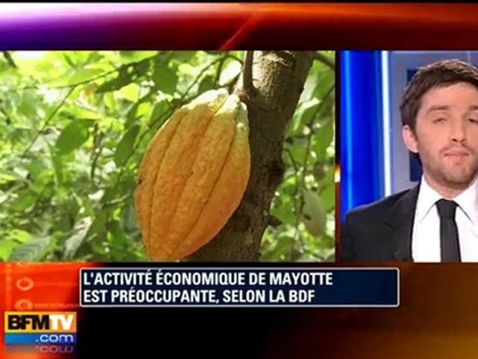 L'île de Mayotte, plombée par la crise, devient le 101e département français