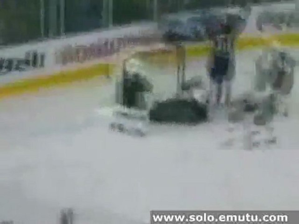nhl empty net miss