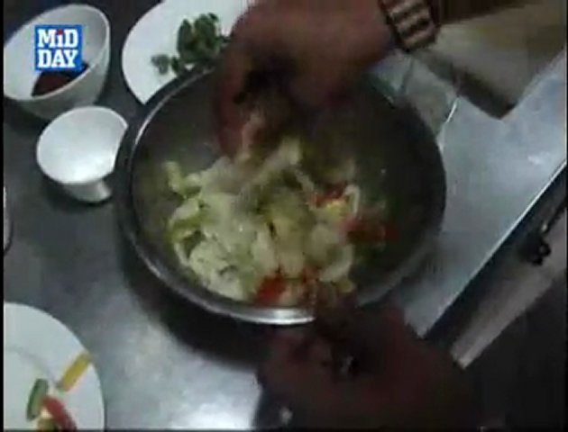 Learn to make Fattoush (bread salad)
