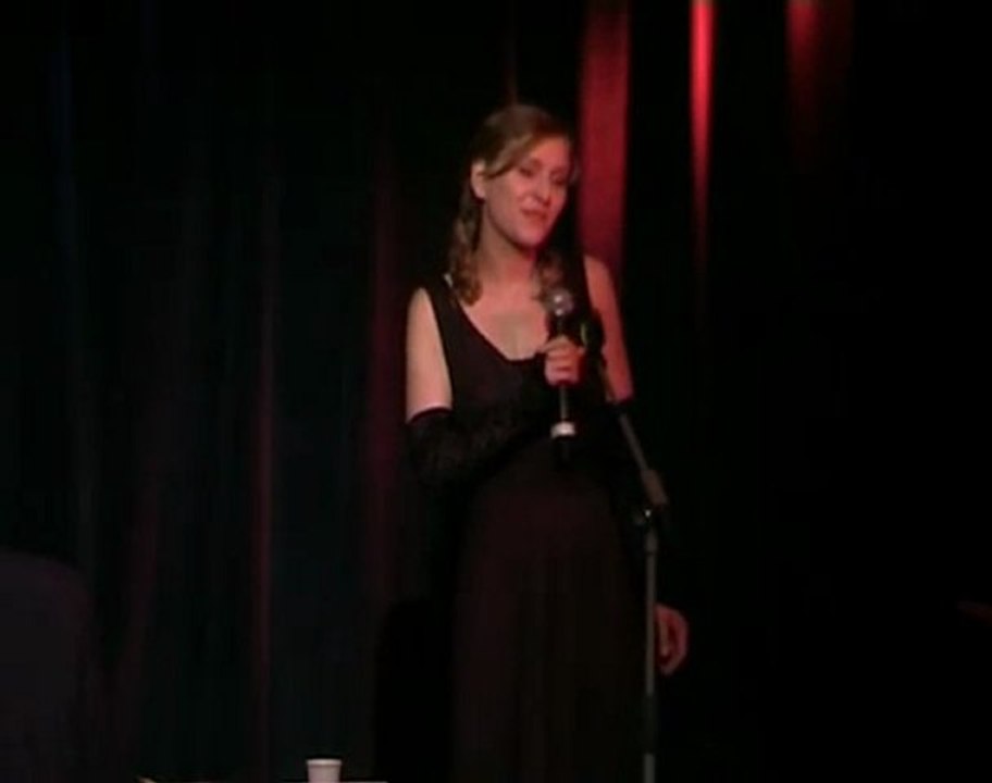 "Romantik" gesungen von Aline Thomas