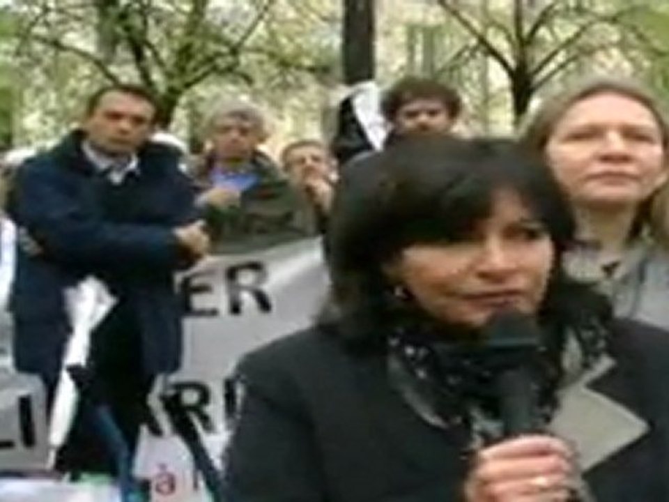 Anne HIDALGO, 1ère adjointe à la ville de Paris lors de la FLASHMOB
