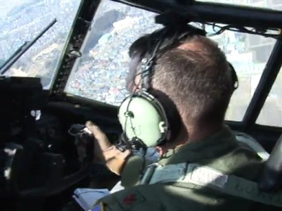 Nach dem Tsunami: Rettungseinsatz für Flughafen Sendai